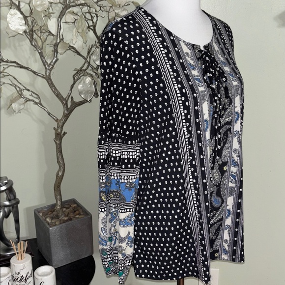 Style & Co. Black and Blue Patterned Blouse - Picture 3 of 4